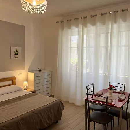 Vento Aureo Bed & Breakfast *